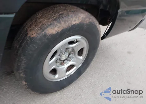 2002 Chevrolet Silverado 1500 Ls из США, поврежденный, VIN 1GCEC14V22Z254803